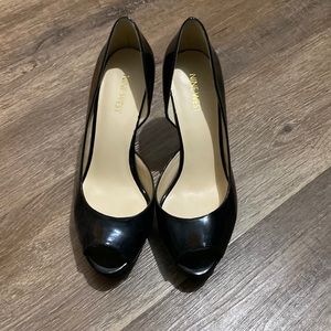 Great condition Nine West Heels